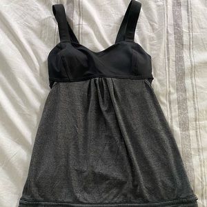 EUC Lululemon tank, Sz 2